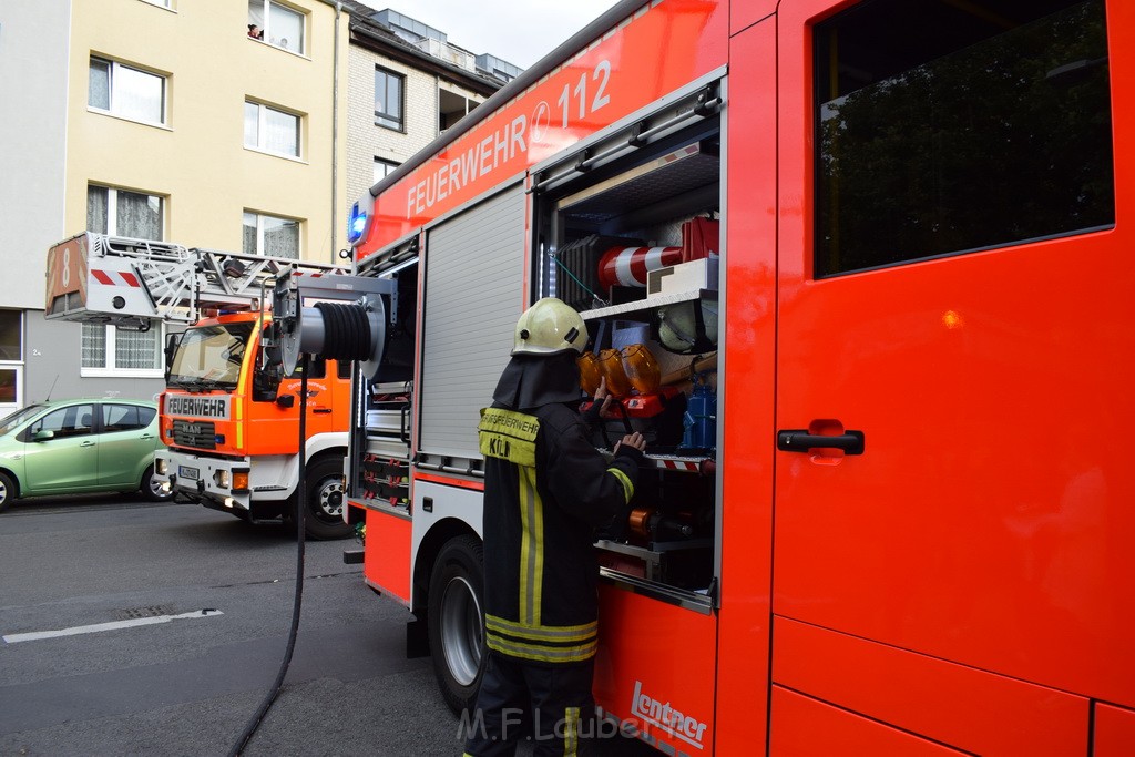 Feuer Koeln Vingst Wuerzburgerstr P15.JPG